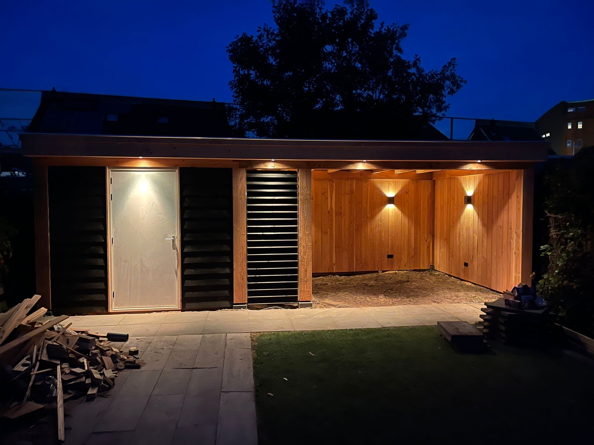 Tuinkamer met opbergschuur
